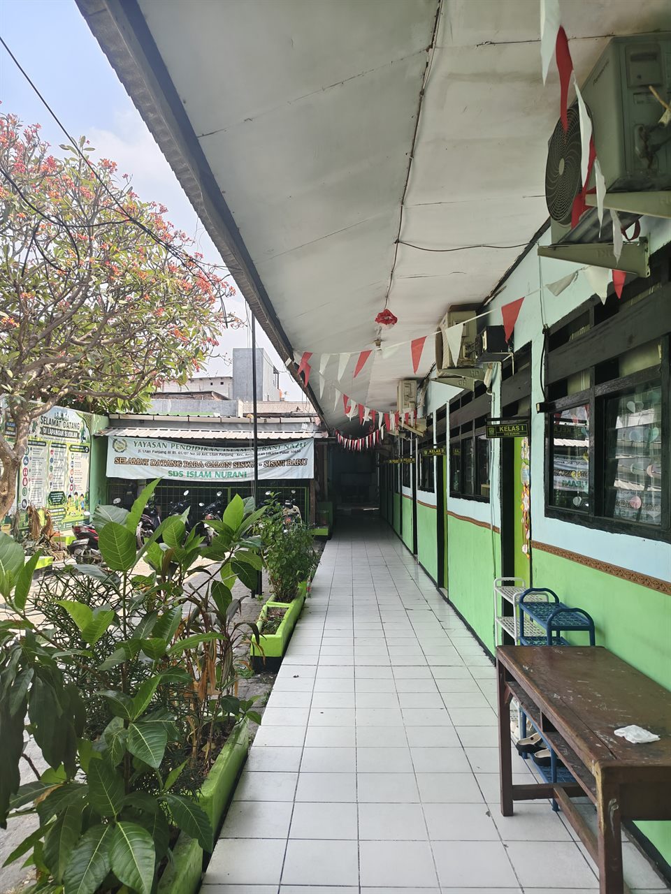 Foto Kepala Sekolah SDS Nurani Jakarta
